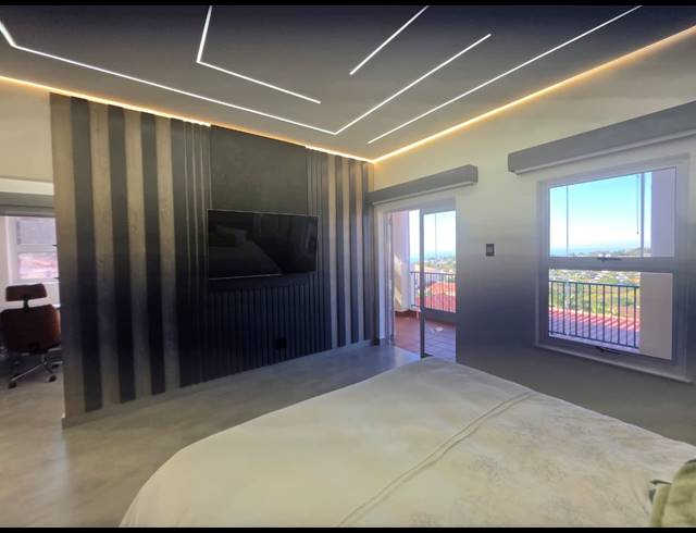 3 BEDROOM APARTMENT FOR SALE IN LA LUCIA